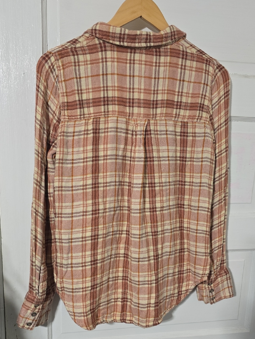 Free People - Picture 3 of 3
